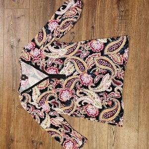 Embellished Paisley Print 3/4 Sleeve V-Neck Top NWOT  Size M